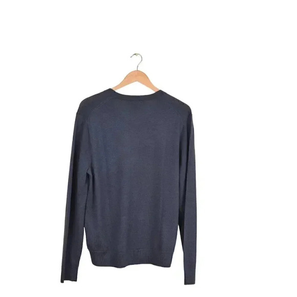 Banana Republic 100% Merino Wool Sweater Long Sleeve V-Neck Blue Size Medium - Picture 4 of 8